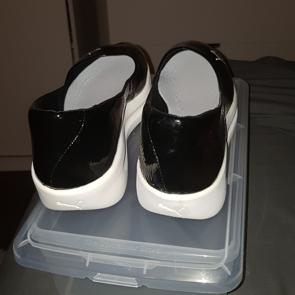 🚫SOLD🚫 Puma Black & White Patent Leather Wedges - Picture 4 of 6